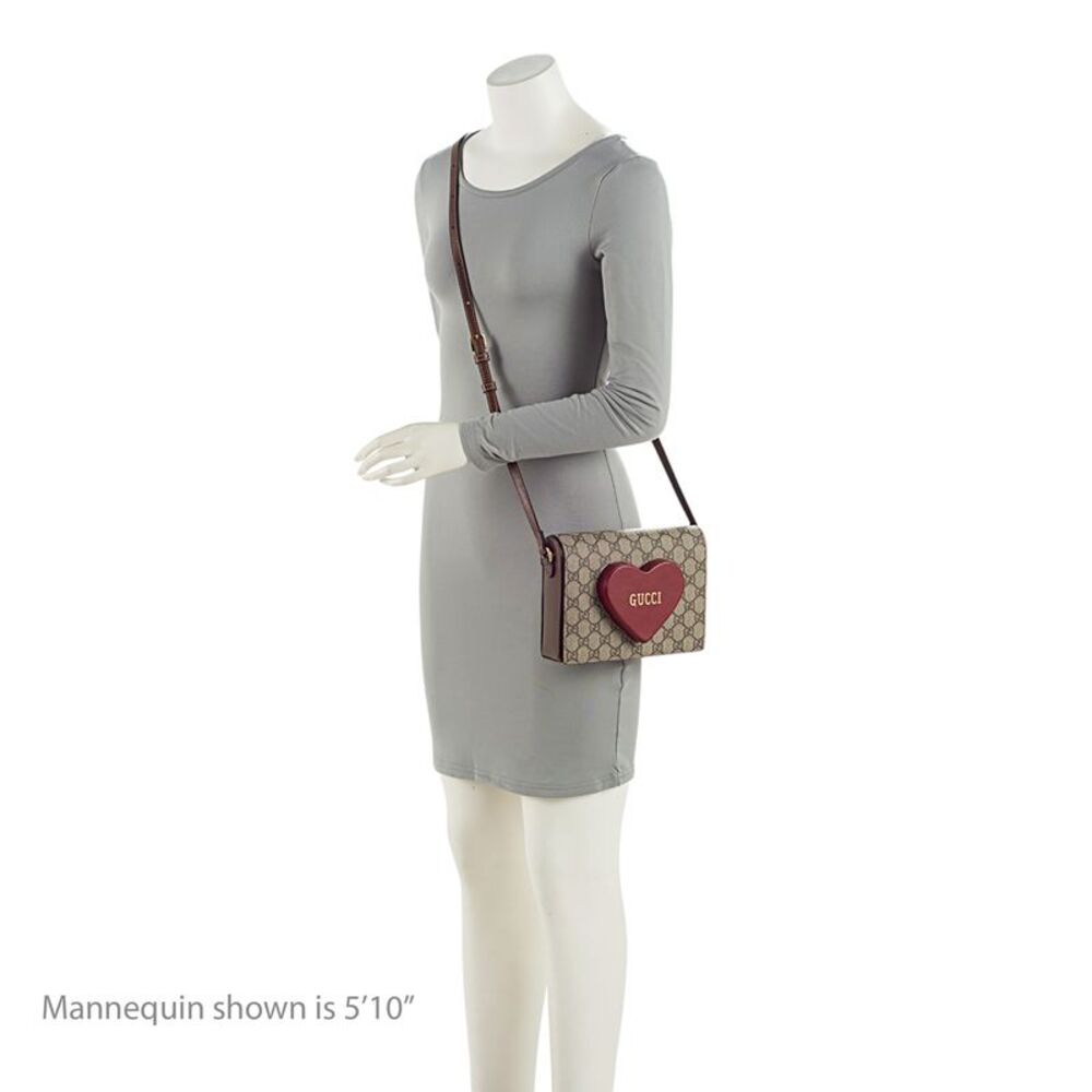 Gucci GG Supreme Script Logo Heart Crossbody - Picture 5 of 13